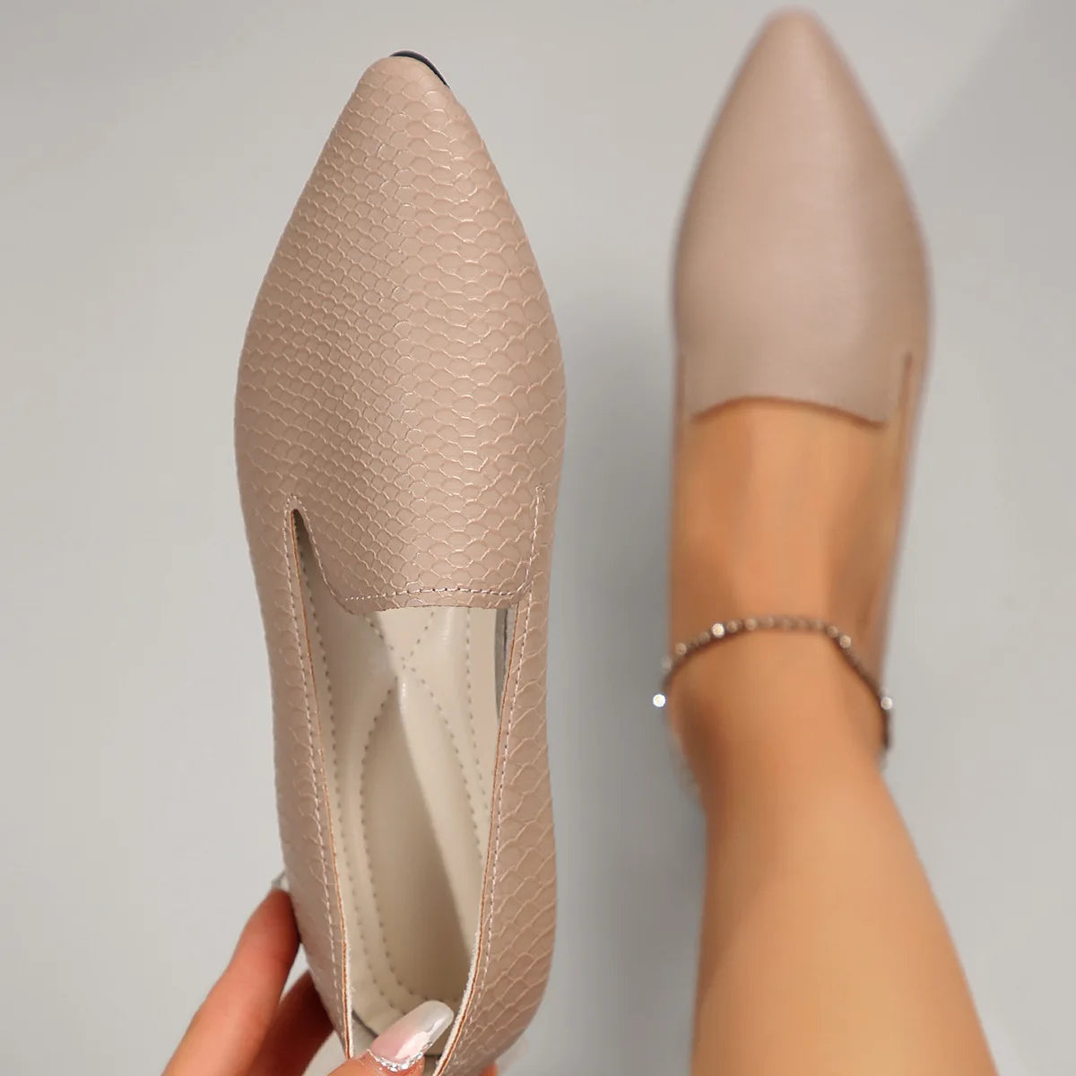 Chaussures pour femmes mocassins en cuir PU ballerines bout pointu pieds nus Slip-on décontracté talon bas mode pierre modèle femme chaussure plate